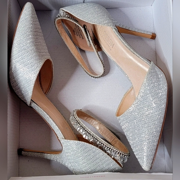 Silver High Heel Shoe - Picture 1 of 6